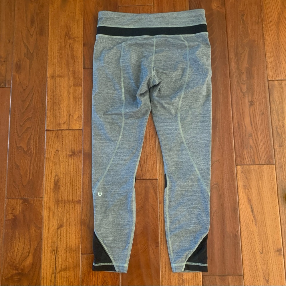 Lululemon Women's Inspire Tight II Gray/Black Size 8 Leggings Mesh Zip Pockets - Picture 7 of 10